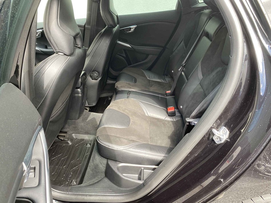 Volvo V40 2.0i 