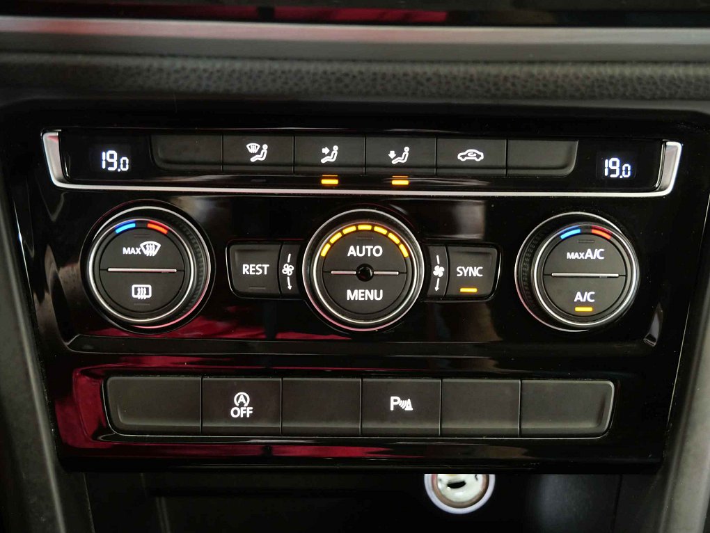 Volkswagen Touran 1.6TDi 