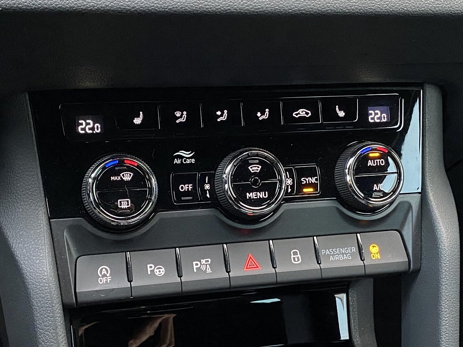 Škoda Karoq 1.5 TSi SportLine