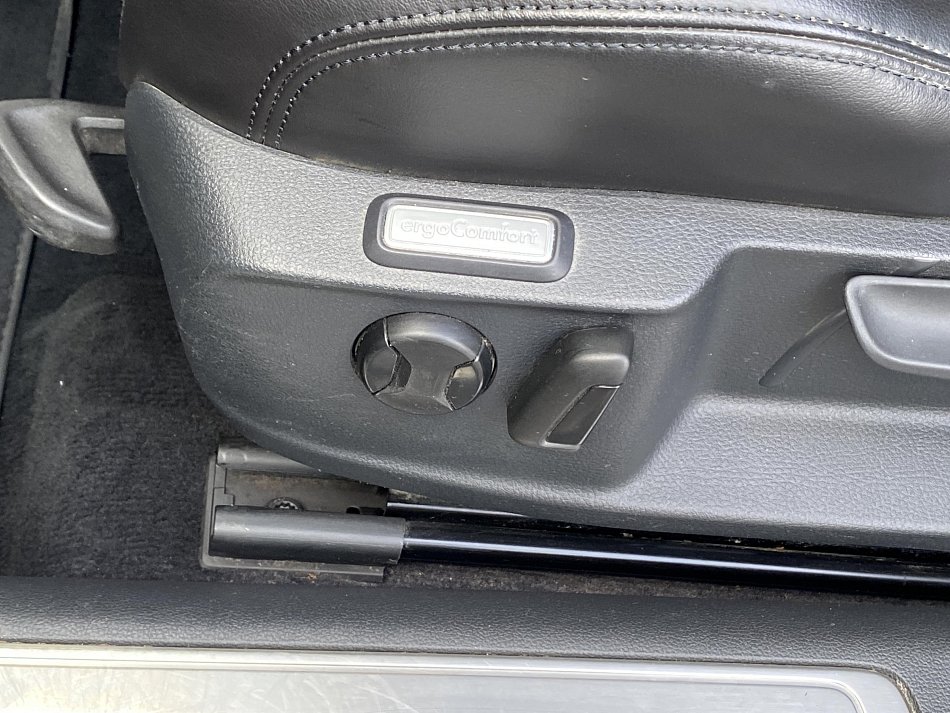 Volkswagen Passat 2.0 TDi Highline