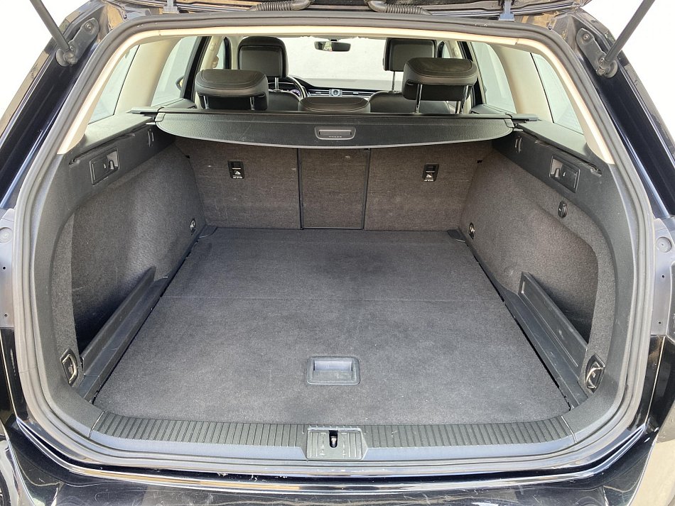 Volkswagen Passat 2.0 TDi Highline