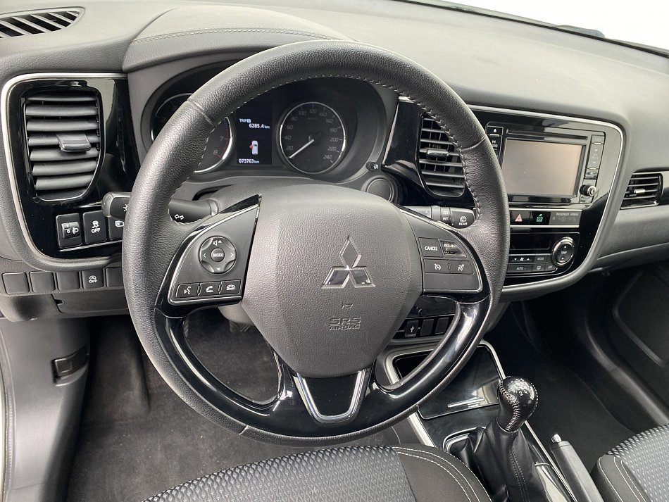 Mitsubishi Outlander 2.0 MIVEC 