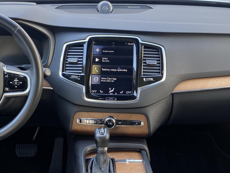Volvo XC90 2.0D5  4x4, 7míst