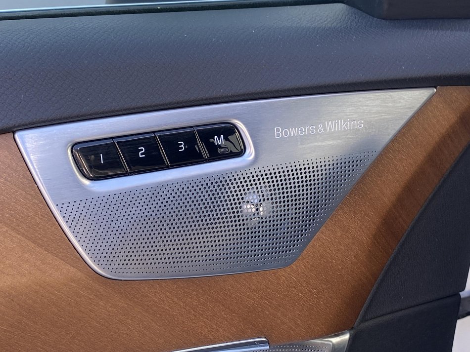 Volvo XC90 2.0D5  4x4, 7míst