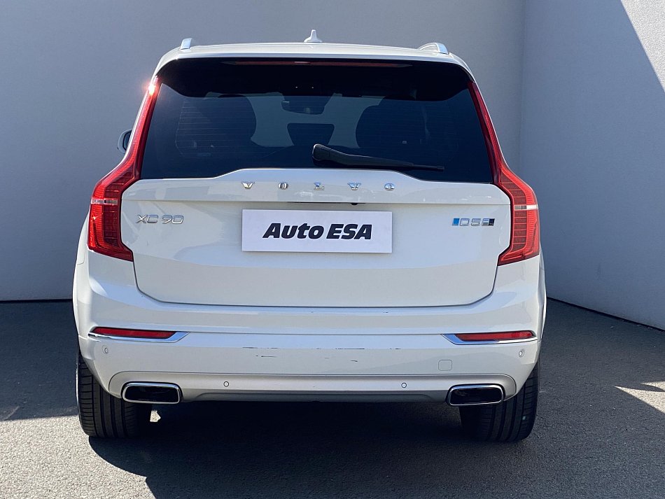 Volvo XC90 2.0D5  4x4, 7míst