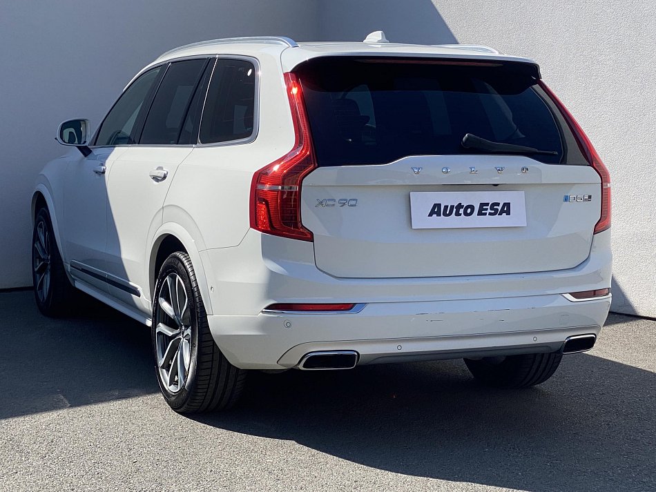 Volvo XC90 2.0D5  4x4, 7míst