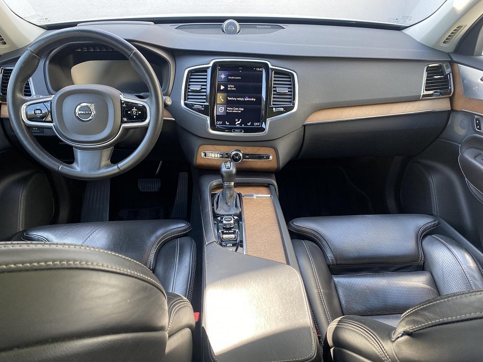 Volvo XC90 2.0D5  4x4, 7míst