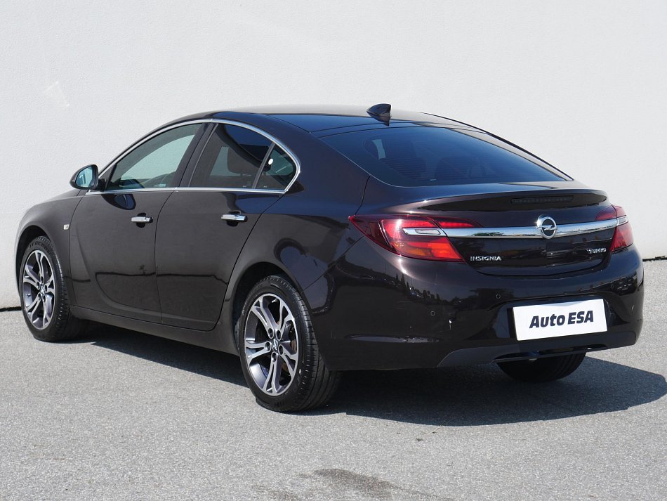 Opel Insignia 1.6 T 