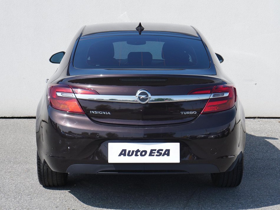 Opel Insignia 1.6 T 
