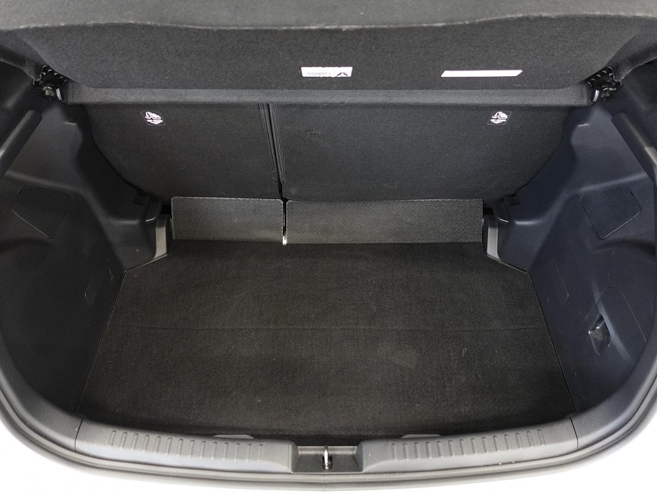 Toyota Yaris 1.5i 