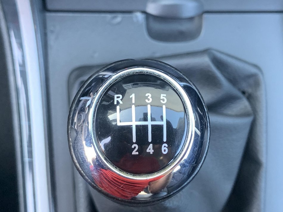 Mazda 6 2.0i 