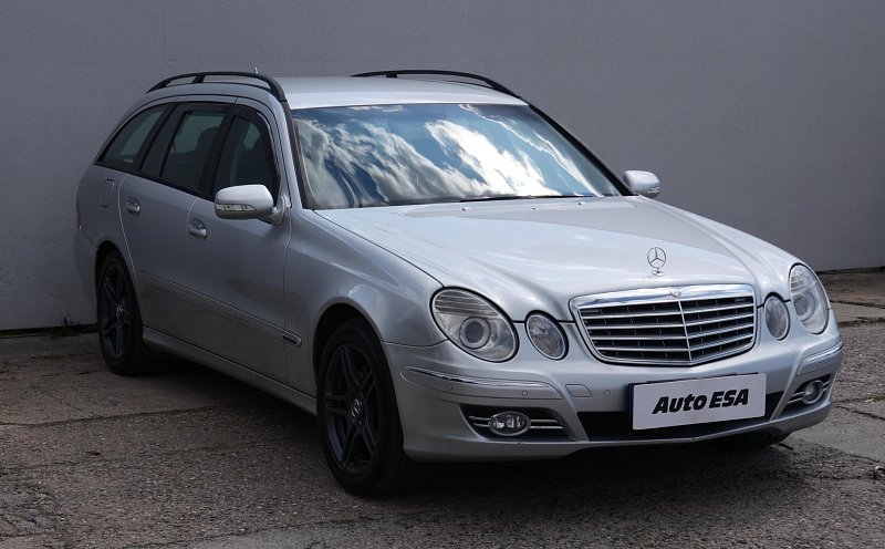 Mercedes-Benz Třída E 320CDi  E320