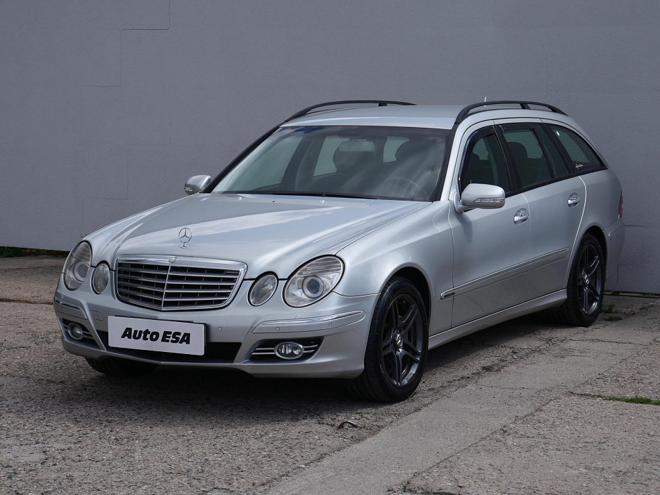 Mercedes-Benz Třída E 320CDi  E320