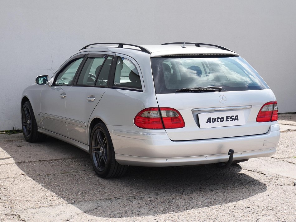Mercedes-Benz Třída E 3.0 CDi  E320