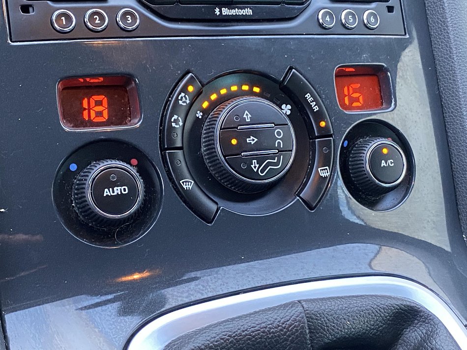 Peugeot 5008 1.6 HDi Allure