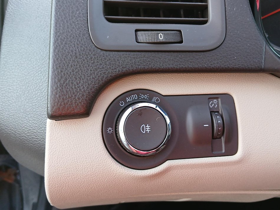 Opel Insignia 1.6T 
