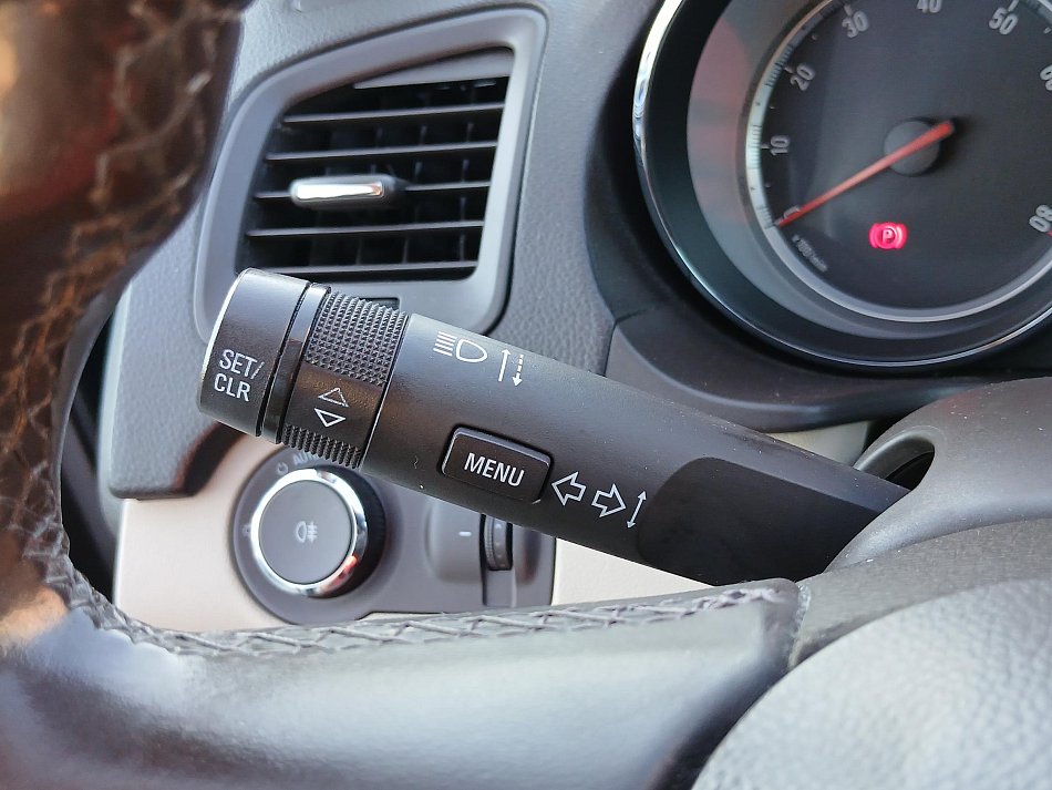 Opel Insignia 1.6T 