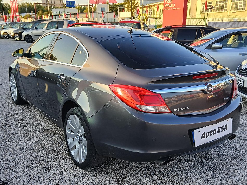 Opel Insignia 1.6T 
