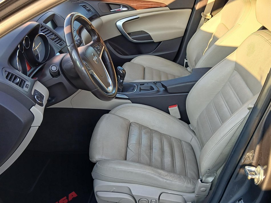 Opel Insignia 1.6T 