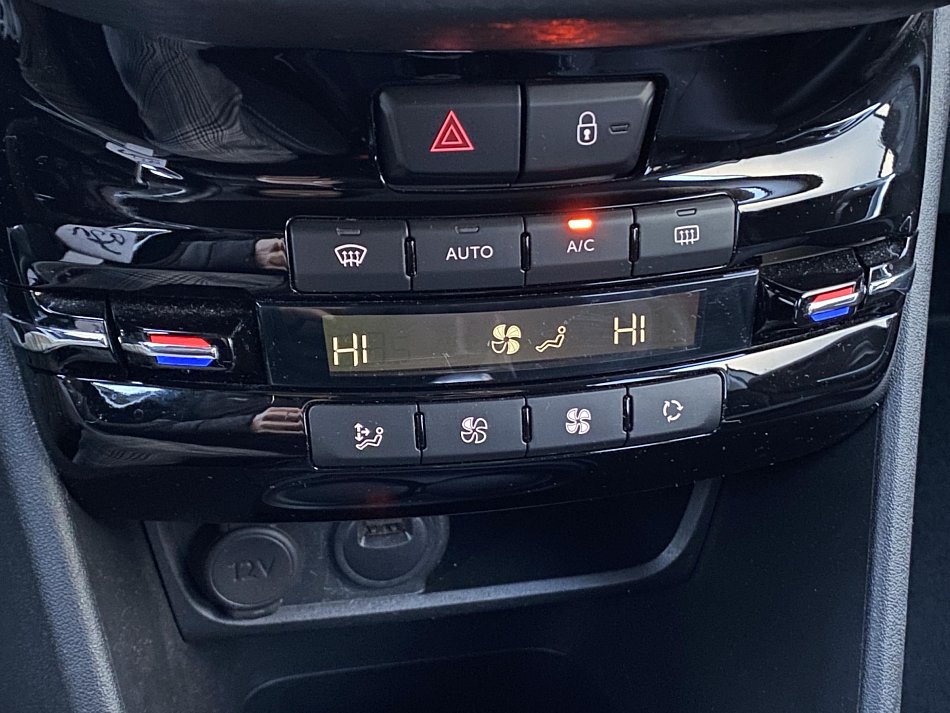 Peugeot 2008 1.2 PT Allure