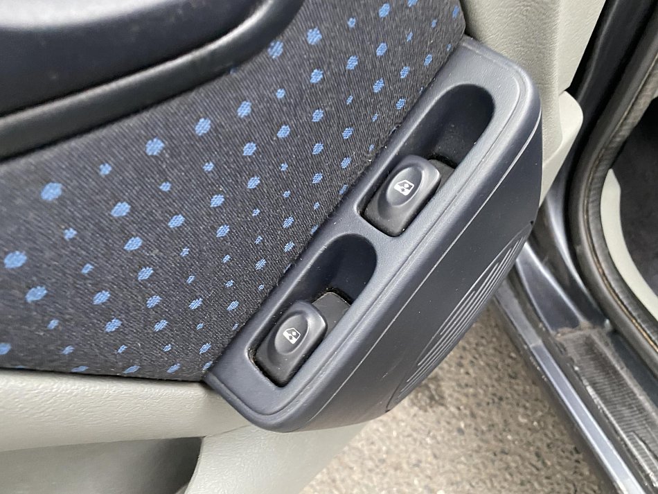 Renault Thalia 1.2 i 