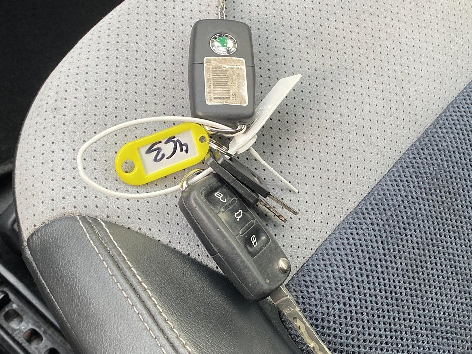 Škoda Octavia II 2.0 TDi RS