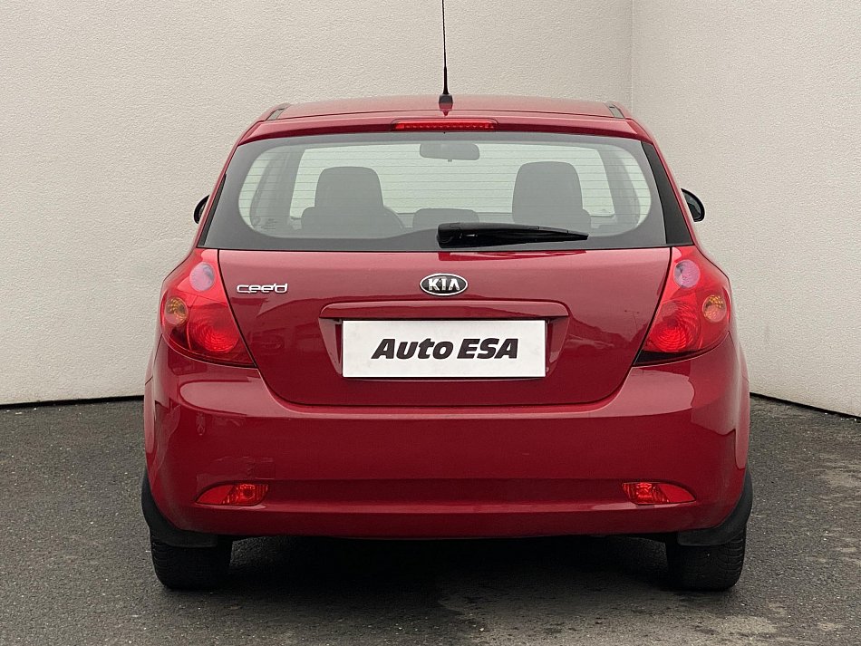 Kia Ceed 1.4 16V 