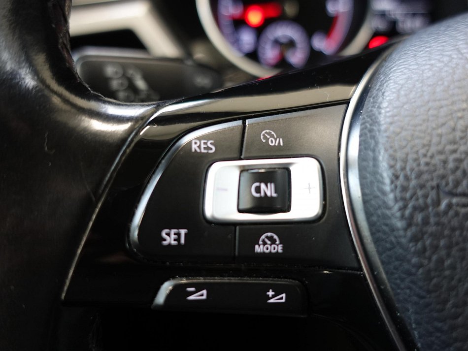 Volkswagen Touran 1.6TDi 