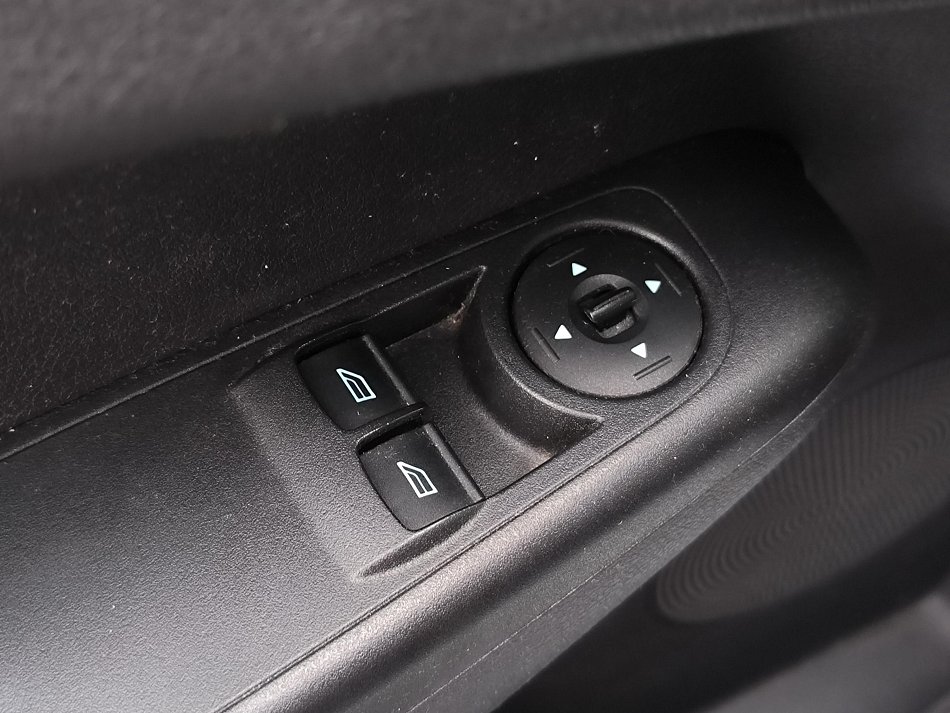 Ford Tourneo Courier 1.0T 