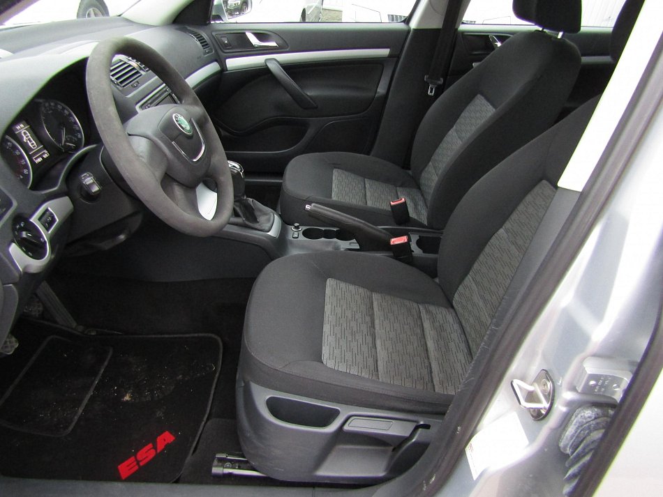 Škoda Octavia II 1.6TDi Ambiente 4x4