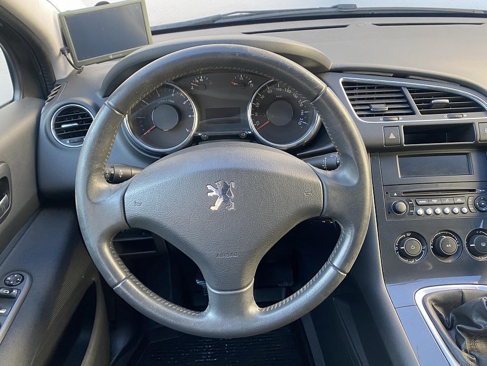 Peugeot 3008 1.6 VTi 