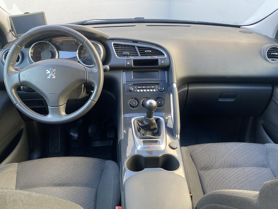 Peugeot 3008 1.6 VTi 