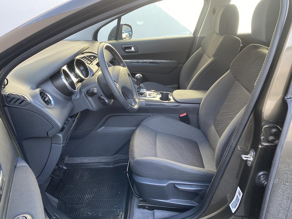 Peugeot 3008 1.6 VTi 