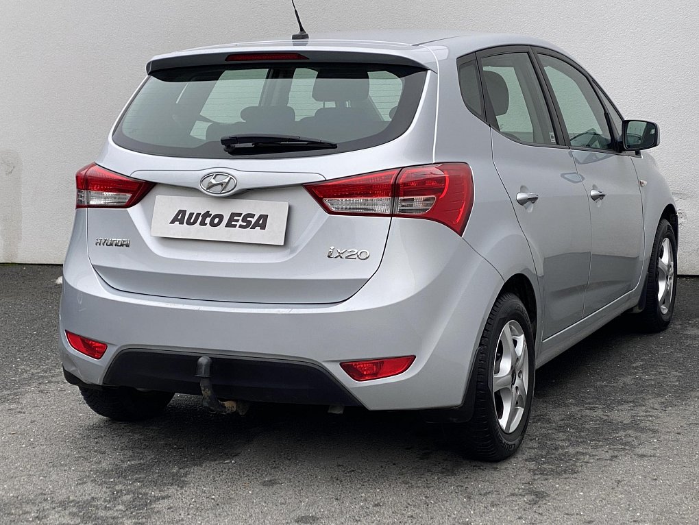 Hyundai Ix20 1.4i 