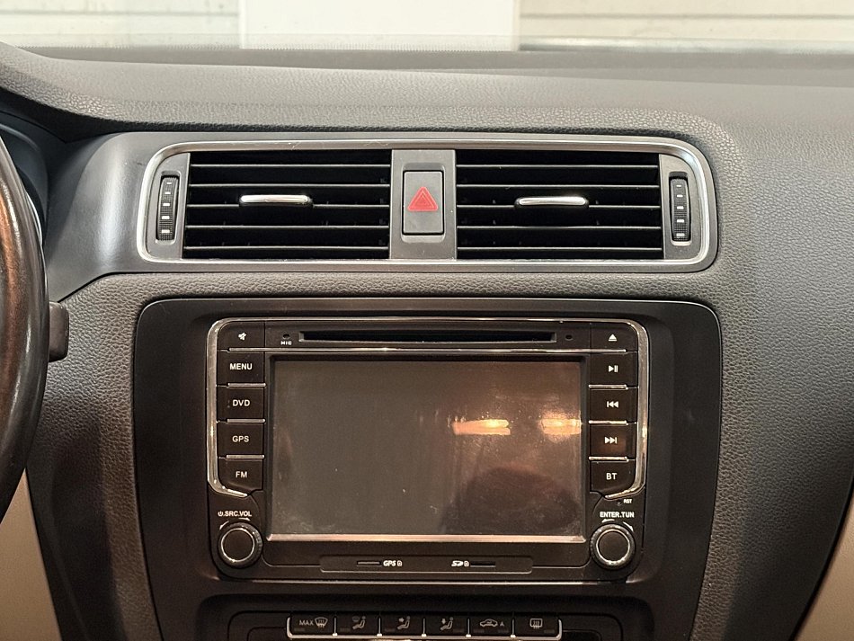 Volkswagen Jetta 1.4TSi 