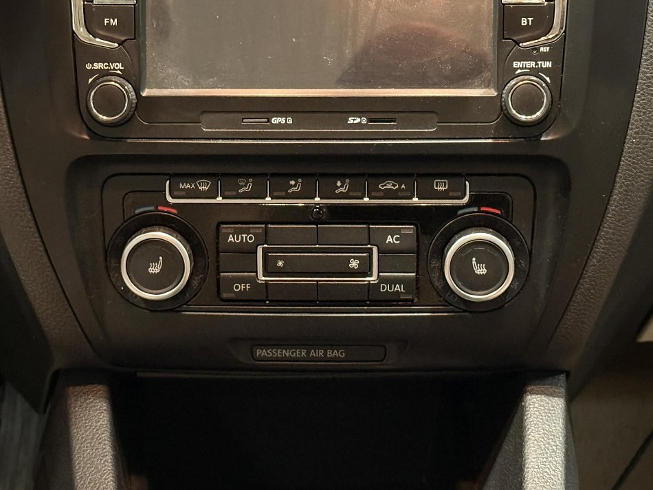 Volkswagen Jetta 1.4TSi 