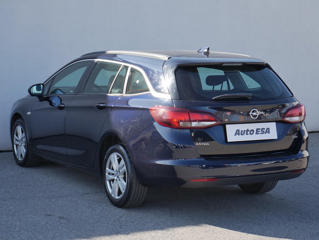 Opel Astra 1.6 CDTi 