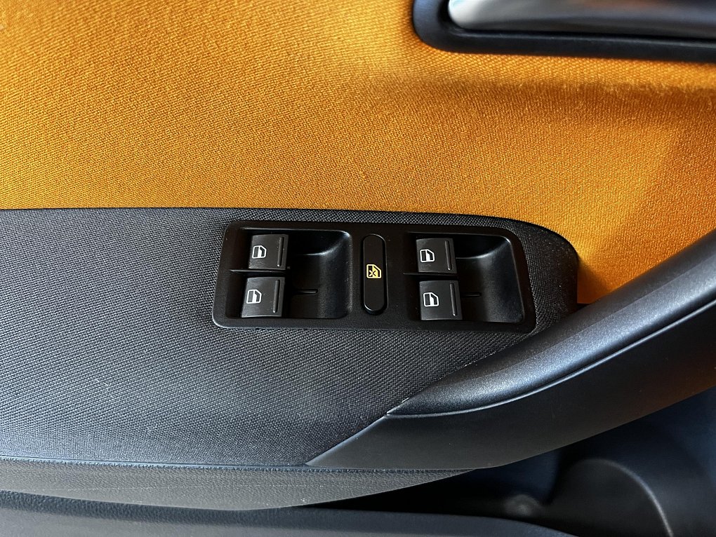 Volkswagen Polo 1.2 TSi CROSS