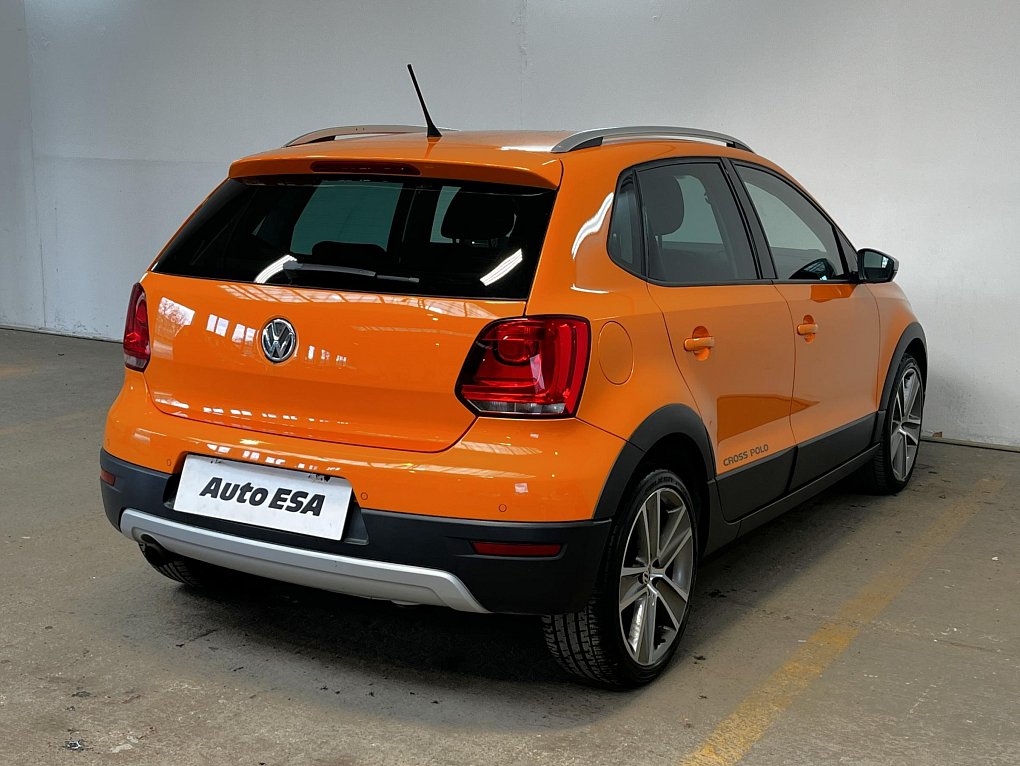 Volkswagen Polo 1.2 TSi CROSS