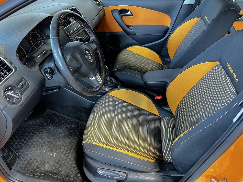 Volkswagen Polo 1.2 TSi CROSS