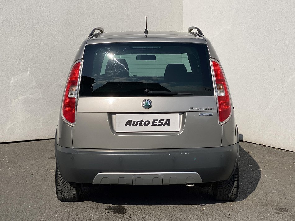 Škoda Roomster 1.2 TSi Scout