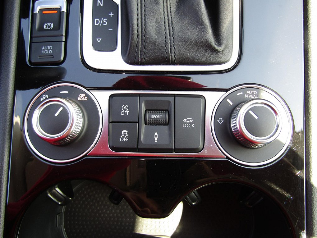 Volkswagen Touareg 3.0TDi  4x4