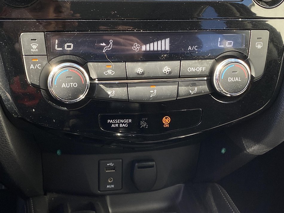 Nissan X-Trail 1.6 DiG-T N-Connecta