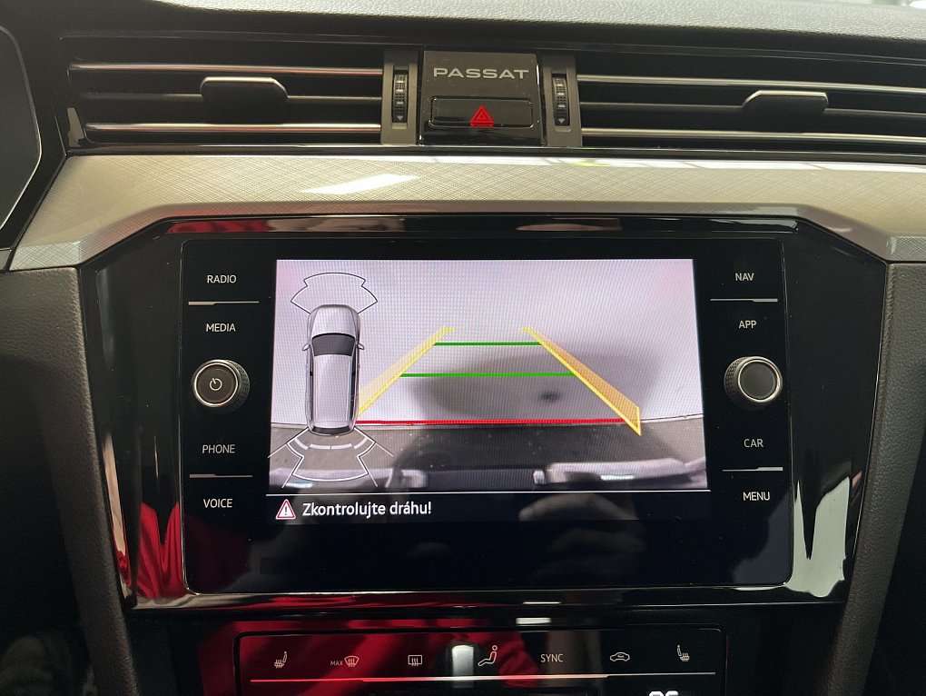 Volkswagen Passat 2.0 TDi 