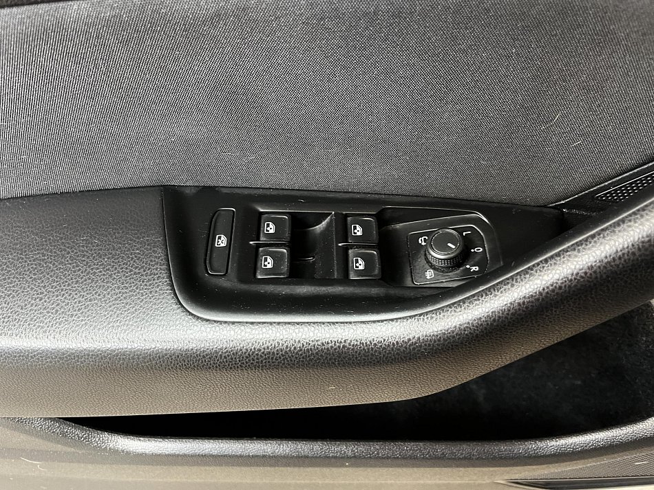 Volkswagen Passat 2.0 TDi 