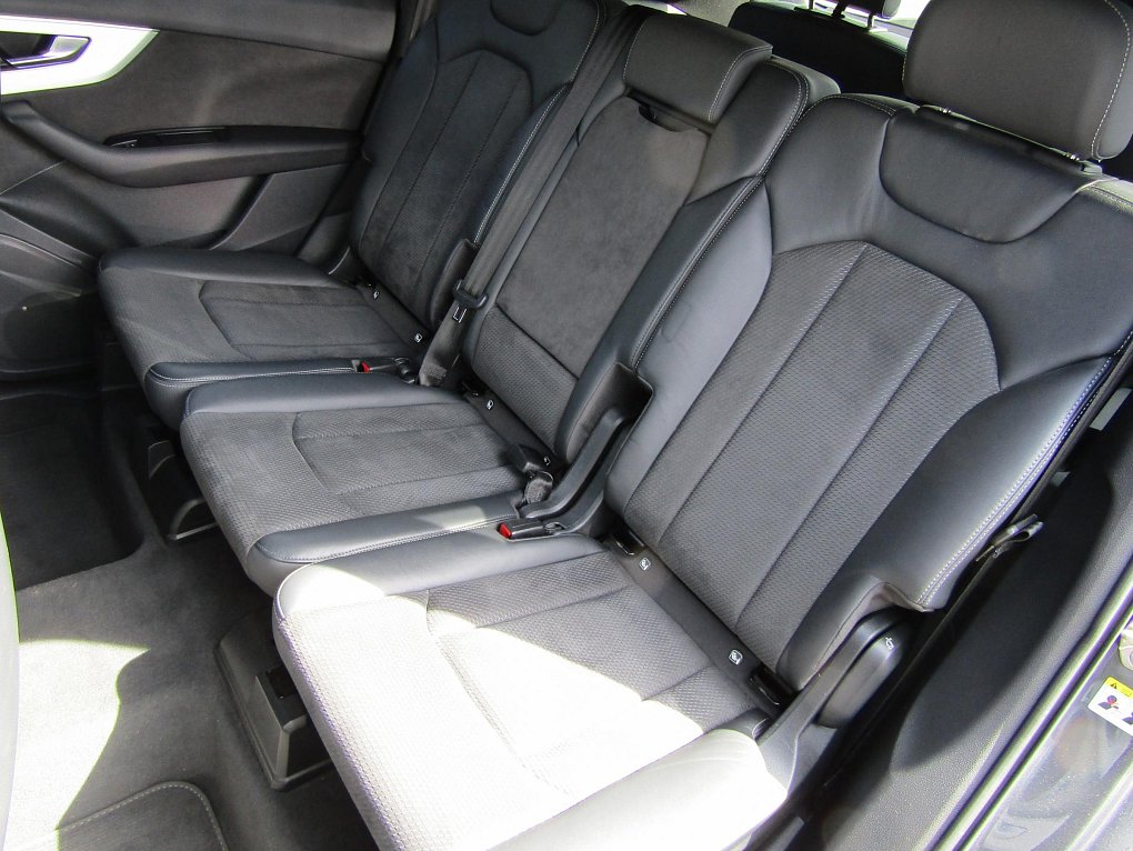 Audi Q7 3.0 TDi  Quattro, 7míst