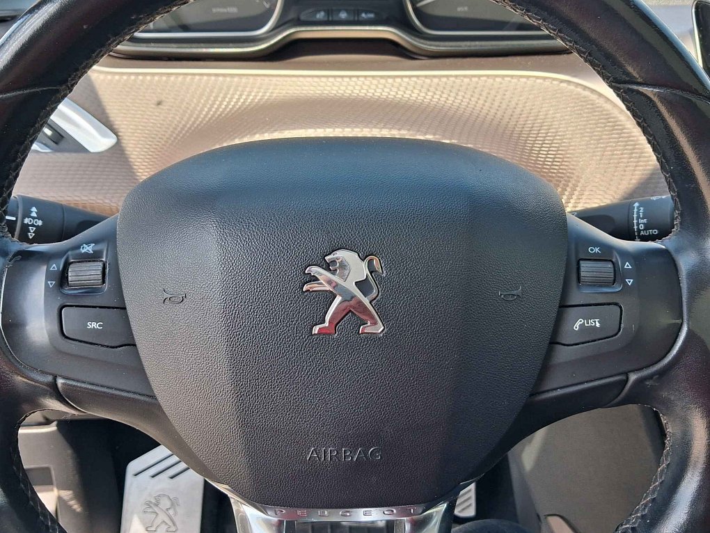Peugeot 2008 1.6 VTi Allure