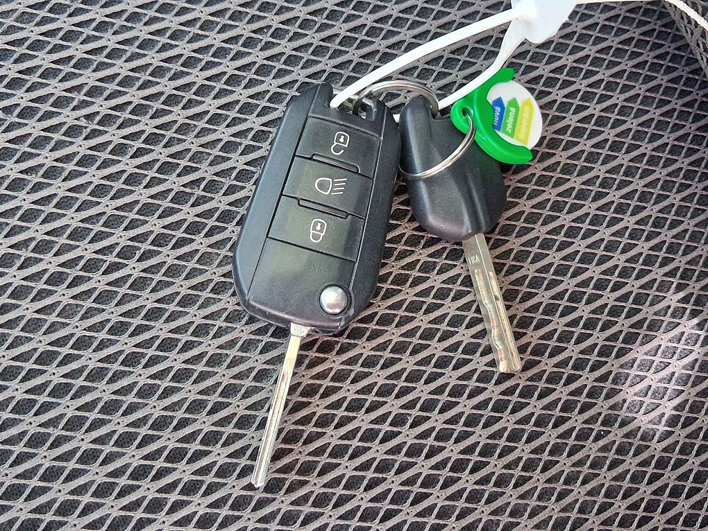 Peugeot 2008 1.6 VTi Allure