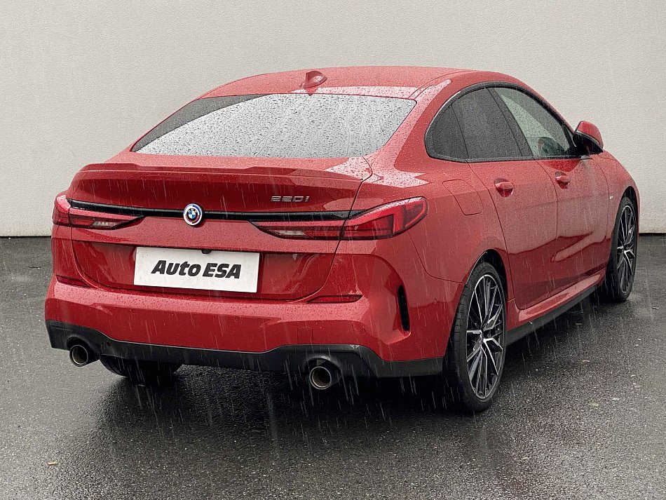 BMW Řada 2 2.0 T  220i