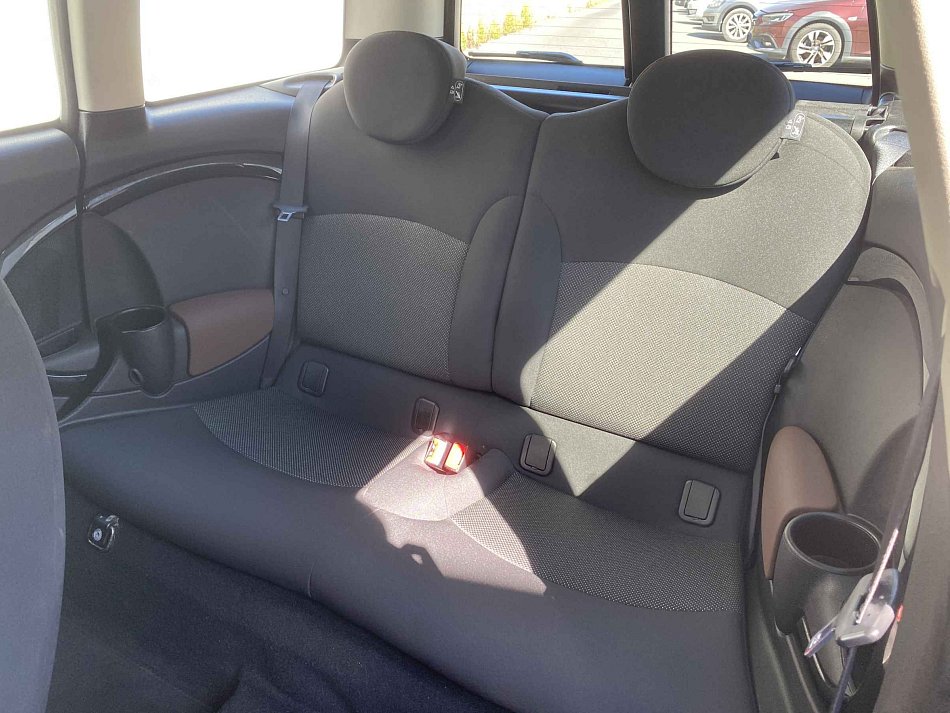 Mini Cooper 1.6i 